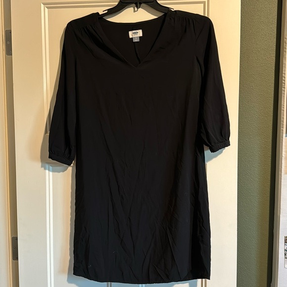 Old Navy Dresses & Skirts - Old Navy Black V-Neck Dress Size Small